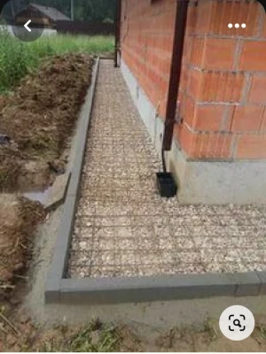 Устройство новой отмостки фундамента